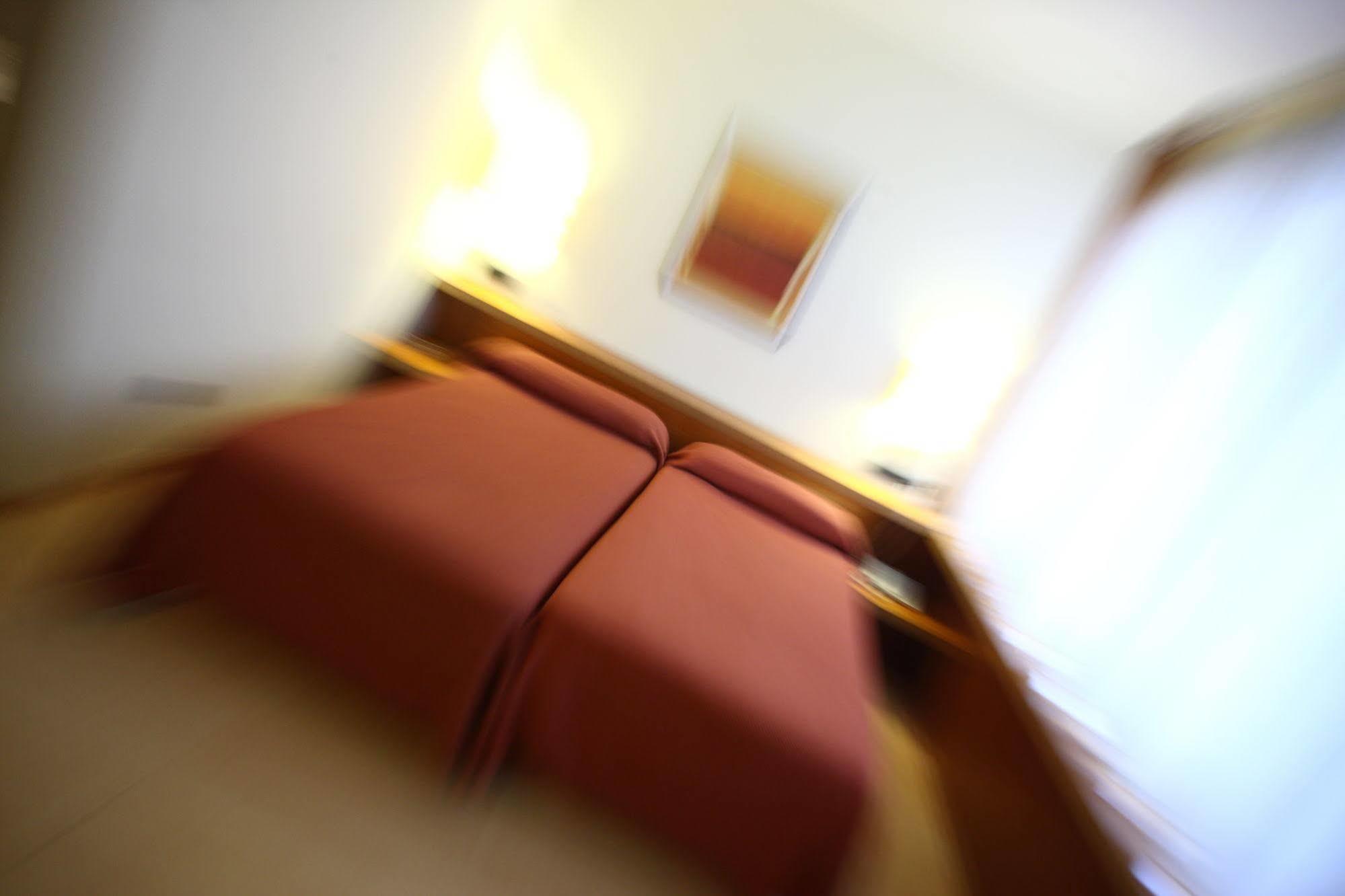 Duque De Wellington Hotel Vitoria-Gasteiz Ngoại thất bức ảnh
